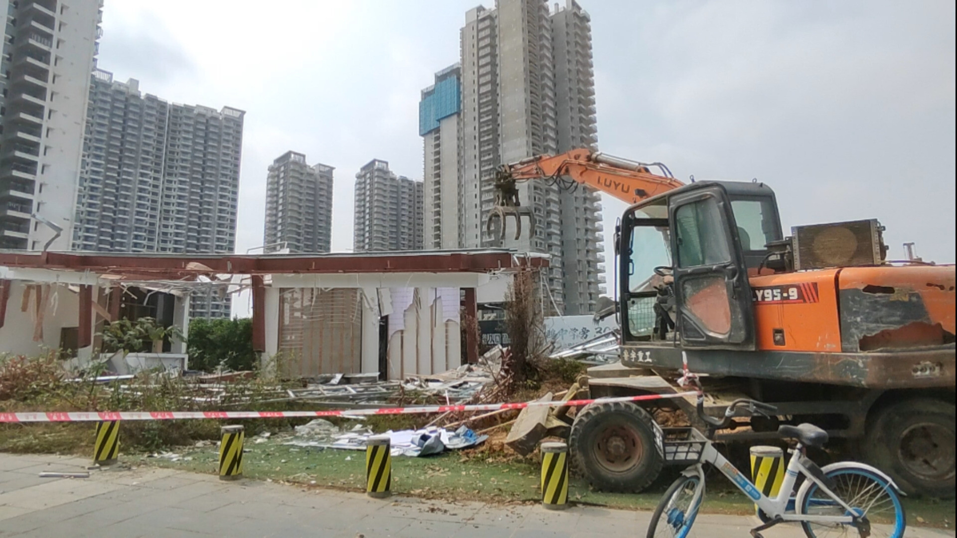 来宾集装箱活动房：临时建筑的新选择